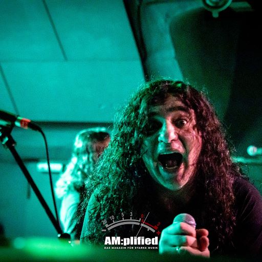 Tankard & Support: Ein thrashig-bierbarischer Jahresabschluss